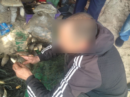 На лодочной станции в Кременчуге поймали двух браконьеров