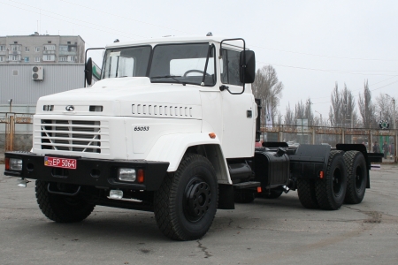 КрАЗ відправив автомобілі в Казахстан та Лаос