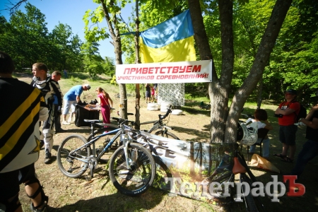 Під Кременчуком змагалися велосипедисти-екстремали