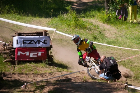 На фотокорреспондента "Телеграфа" наехали