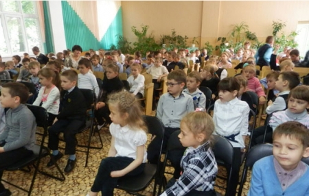 Юных кременчужан учат смотреть под ноги