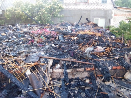 В селе под Кременчугом у пенсионера сгорела крыша