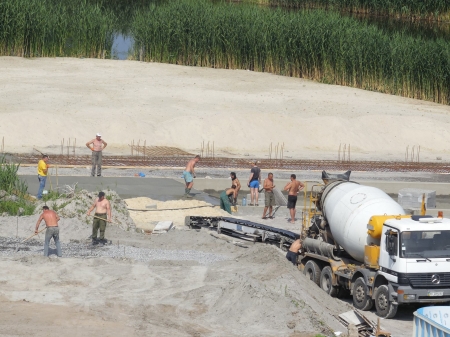 Милиция расследует факт застройки берега Сухого Кагамлыка на Молодёжном