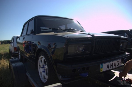 Под Кременчугом прошли соревнования по drag-заездам на авто