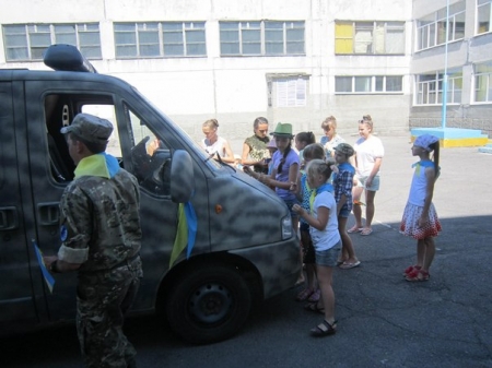 Бійці, які привезли загиблого Героя в Кременчук, знову поїхали на Схід