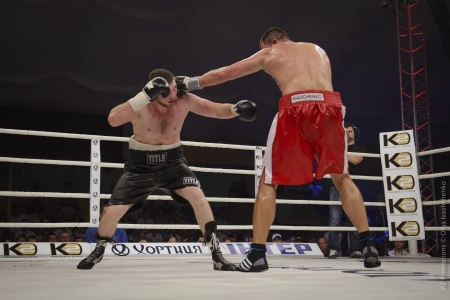 Кременчуцький боксер Сергій Радченко здобув третю перемогу на профі-ринзі