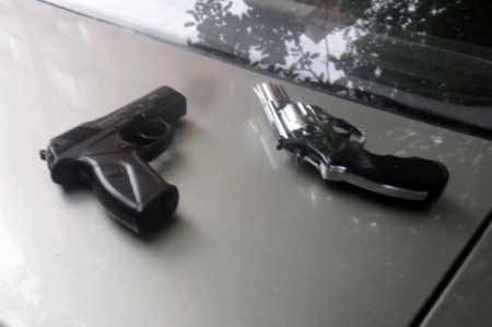 На Полтавщине трое вооружённых бандитов забрали у таксиста машину