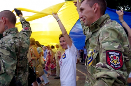 У Кременчуці розгорнуть 10-метровий Прапор Єдності
