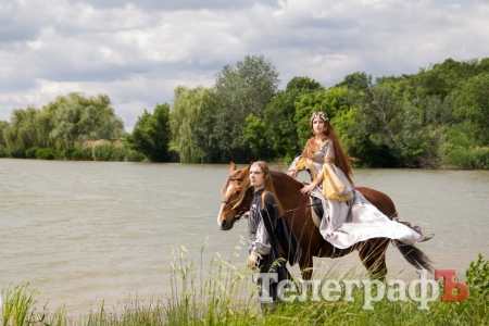 У Кременчуці ельфи зіграли весілля у стилі «ретро»