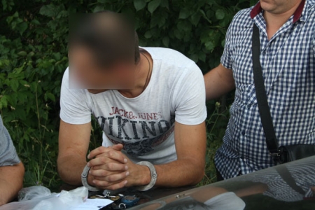 В Кременчуге задержали таксиста, который торговал амфетамином
