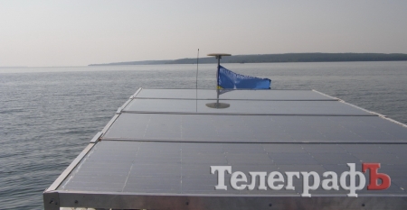 В Кременчуге обнаружен еще один катер на солнечных батареях