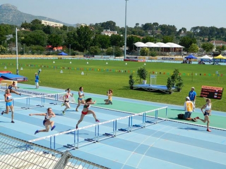 Кременчужанка Анна Мельниченко через травму припинила боротьбу на змаганнях Кременчужанка Анна Мельниченко через травму припинила боротьбу на змаганнях