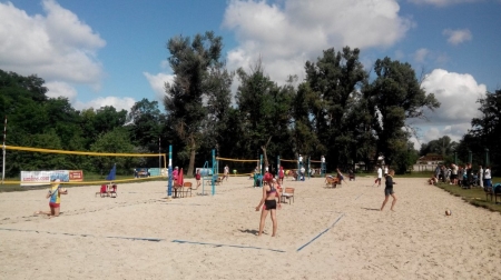 76 волейбольних команд у Кременчуці змагалися в чемпіонаті України 76 волейбольних команд у Кременчуці змагалися в чемпіонаті України