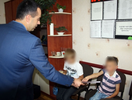 Маленькі кременчужани розповіли, як вони ловили грабіжника