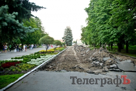 В Кременчуге роют Приднепровский парк