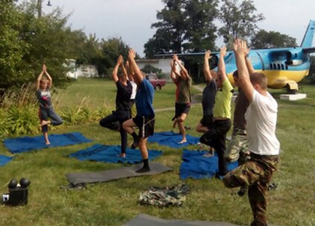 Учасники АТО з Кременчука займаються йогою