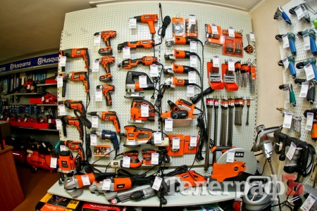 Магазин «Мир Инструмента» презентовал кременчужанам электроинструмент из Германии