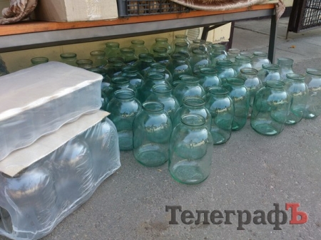 Кременчужанке, которая консервирует для военных днем и ночью, срочно нужны ОВОЩИ