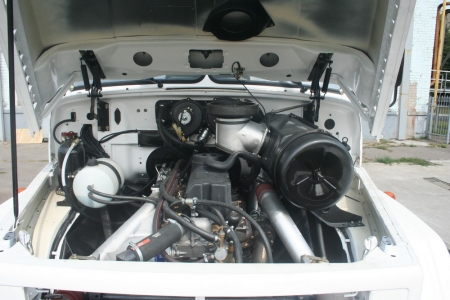 На серийные автомобили КрАЗ теперь ставят двигатели FORD