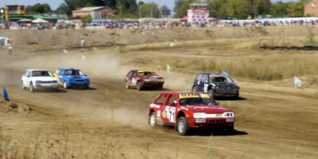 Кременчуцький автогонщик Костянтин Бородавченко двічі переміг на етапі чемпіонату країни Кременчуцький автогонщик Костянтин Бородавченко двічі переміг на етапі чемпіонату країни