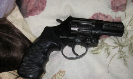 Кременчуцькі правоохоронці затримали групу квартирних злодіїв