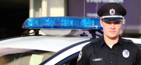 Столичные копы-кременчужане зовут земляков на службу в полицию – менять власть