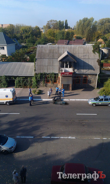 В Кременчуге прямо на улице умер скутерист