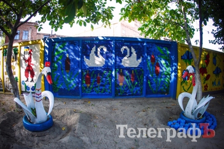 Кременчуцьку мозаїку з пластикових кришечок занесли до рекорду