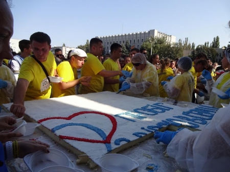 У Кременчуці зафіксували найбільшу в Україні запіканку