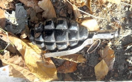 У Кременчуці на Московській знайшли предмет схожий на гранату У Кременчуці на Московській знайшли предмет схожий на гранату