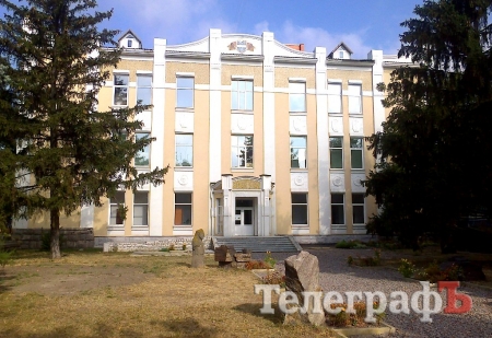 Экспонаты в Кременчугском краеведческом музее покрываются плесенью – музей «законсервируют»