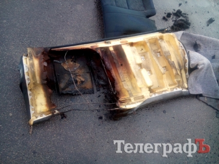 В Кременчуге в 278 квартале горел Mercedes