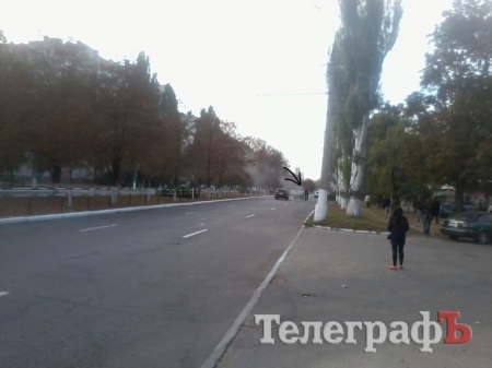 На Киевской авто развернуло на 180 градусов от удара об электроопору - очевидец