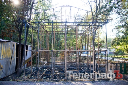 В Кременчуге сгорел "Карапуз"