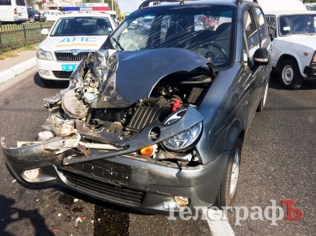 В Кременчуге водитель Daewoo Matiz «чпокнул» ВАЗ и три маршрутки