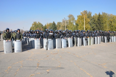 Міліція Полтавщини ліквідувала "масове заворушення"