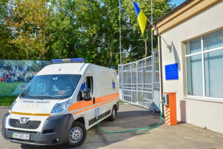 В Україні з'явилася безкоштовна станція заправки електромобілів
