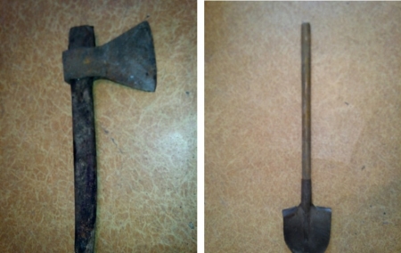 Под Кременчугом парень пытался зарубить мать и отчима Под Кременчугом парень пытался зарубить мать и отчима