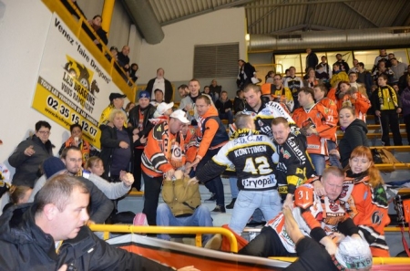 ХК "Кременчук" забиває, але зазнає другої поразки