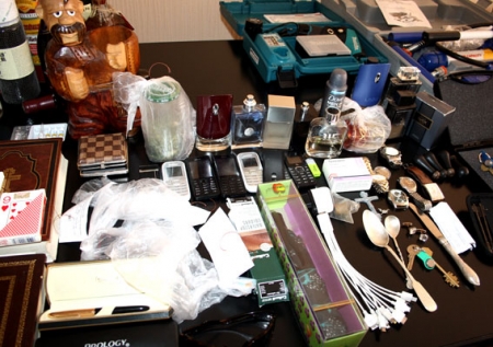 Кременчугская полиция выставила на обозрение краденые вещи - узнайте своё и забирайте