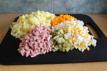 Везем бойцам "большой привет" - приносите вкусняшки