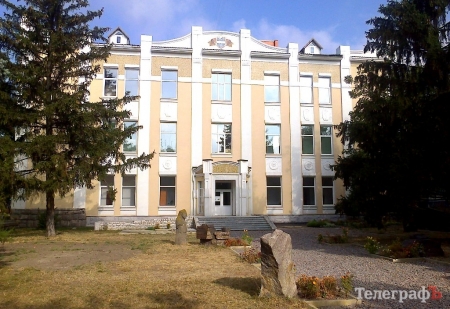 В Кременчуге чуть не утонул фонд краеведческого музея