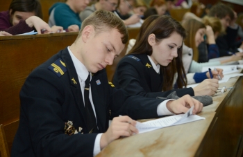 Молодые авиаторы из Кременчуга стали ближе к поездке на авиасалон в Великобританию Молодые авиаторы из Кременчуга стали ближе к поездке на авиасалон в Великобританию
