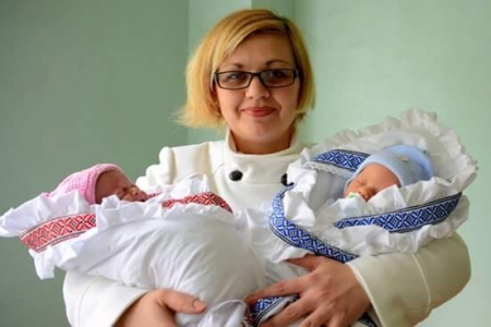 Свідоцтво про народження будуть видавати у пологовому будинку