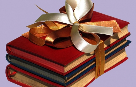 Що цікавого почитати кременчужанам у новорічні свята? Що цікавого почитати кременчужанам у новорічні свята?