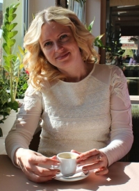 Кременчужанке в центра города на голову упала сосулька