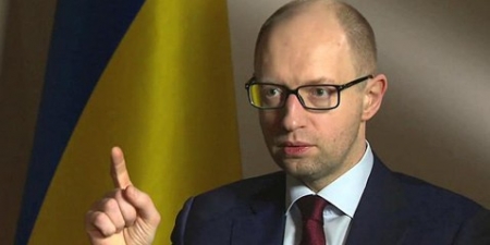 Яценюк призвал украинцев не платить за холодные батареи