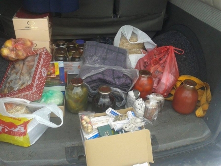 На боротьбу з Путіним кременчужани несуть допомогу