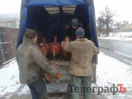 Кременчужани передали волонтерам буржуйки