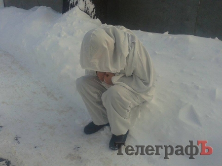 Маскувальні халати для "невидимок" від кременчужан вже на фронті